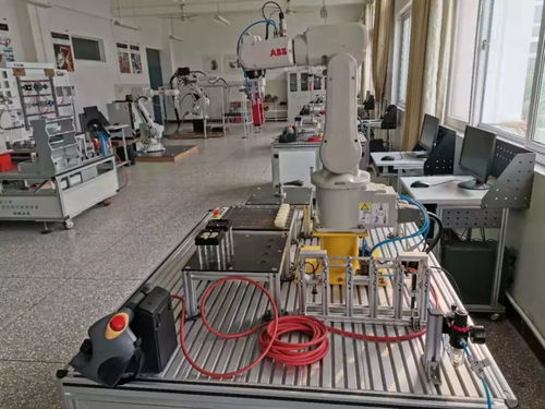 走进学院 机械与汽车工程学院